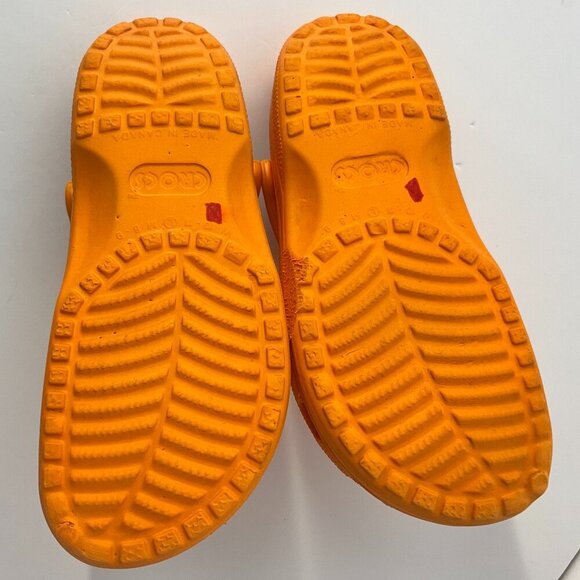 W 10-11/ M 8-9 Crocs Unisex Adult Iconic Orange Classic Clog Sandal *READ BELOW - Picture 8 of 13